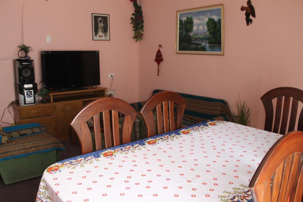 Hostal Cali Putre Exteriör bild